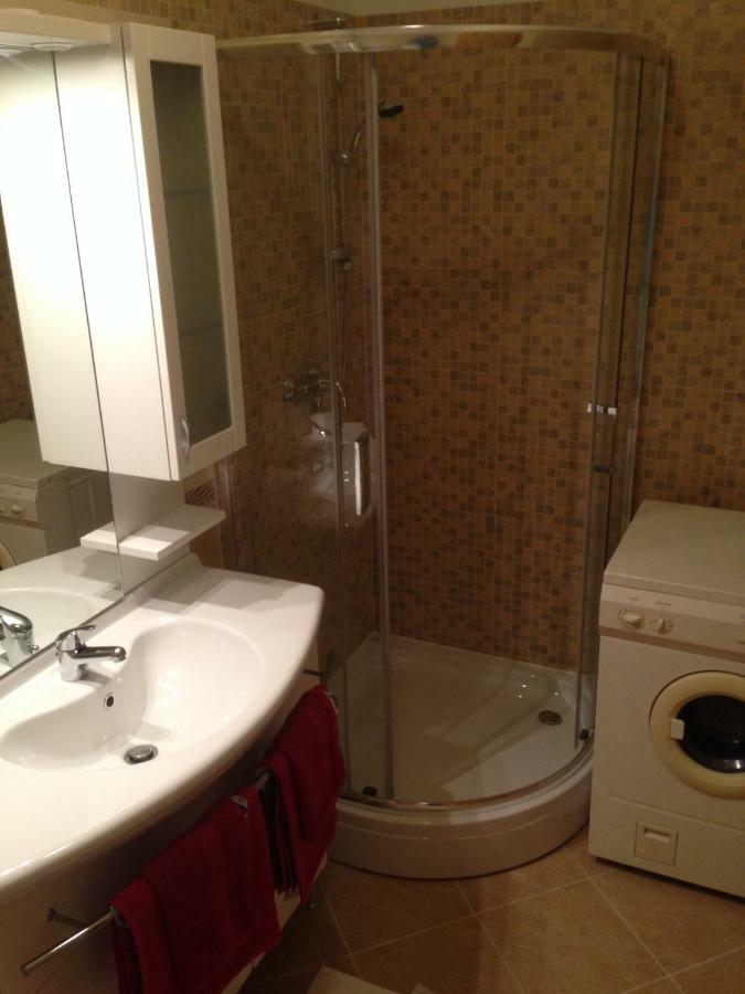 Apartma Valmarin Apartment Spodnje Skofije Екстериор снимка